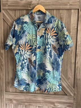 IZOD Saltwater Dockside Short Sleeve Button-Down – Men’s Large